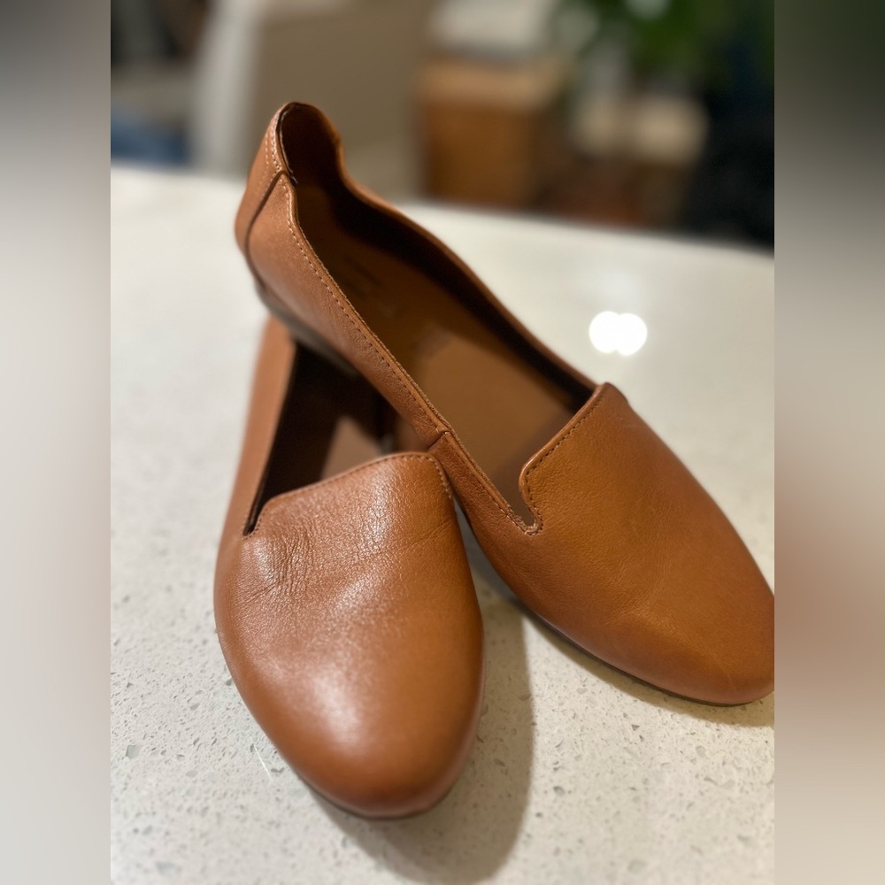 Avenue Genuine Leather Flats – Tan Brown Cognac – Size EU 37